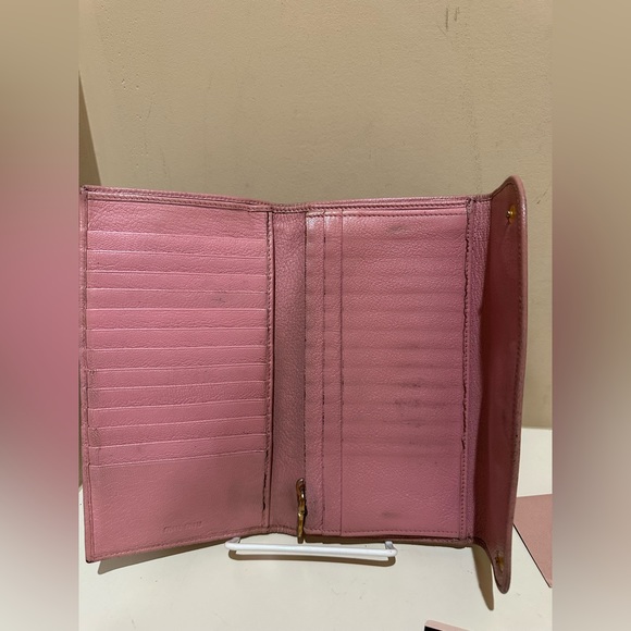 MiuMiu Bubblegum Pink Long Leather Double Snap Wallet W/original cards - Picture 10 of 14